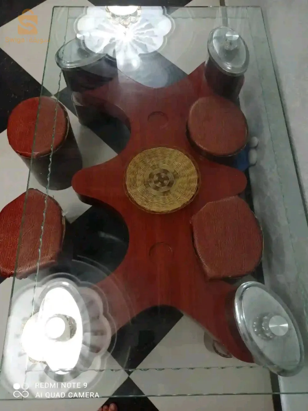 طاولة صالون