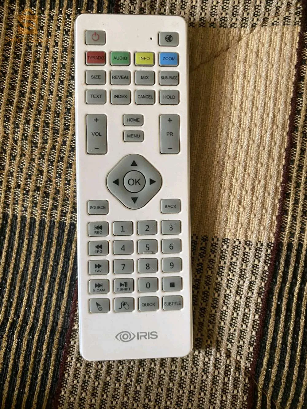 IRIS E700A 55 pouces Full HD LED Smart TV