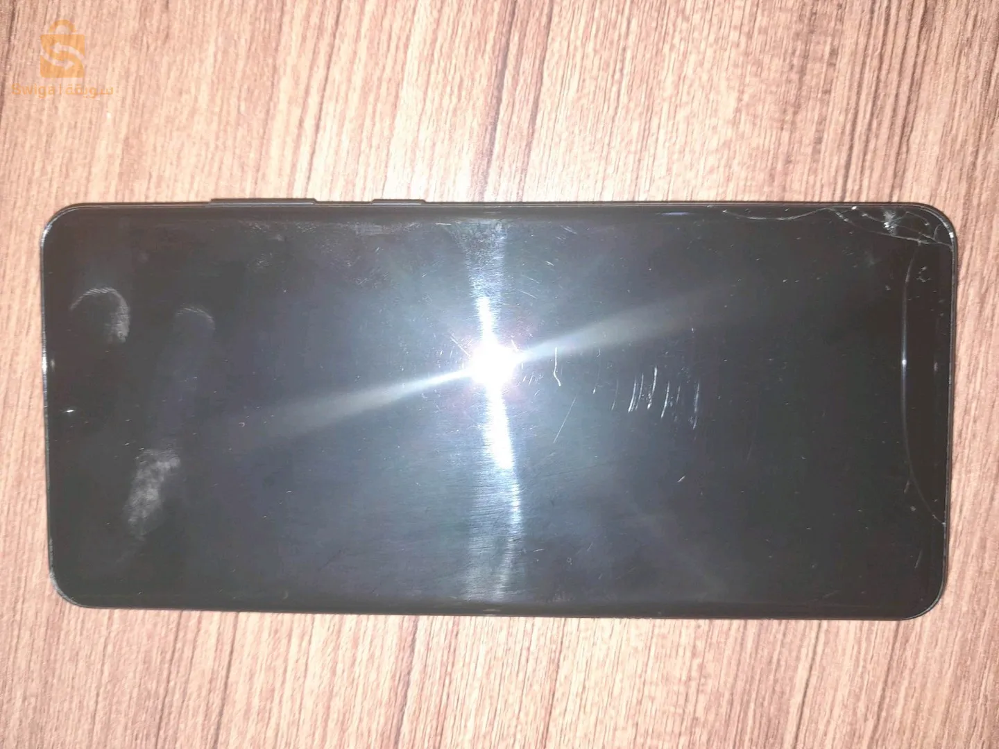 Bnهاتف للبيع