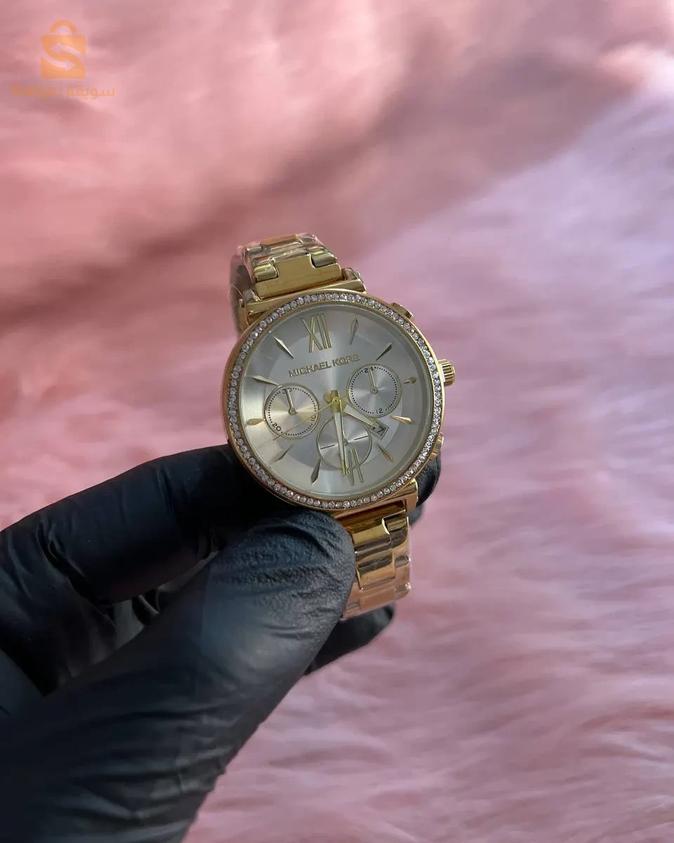 ساعة نسائية آسي