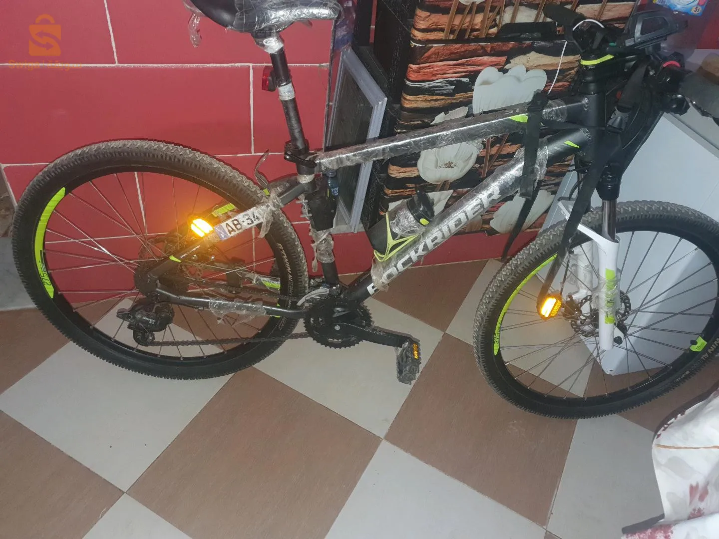 دراجة هوائية من نوع روكرايد هابطة كابة 
 st 520  vélo rockrider