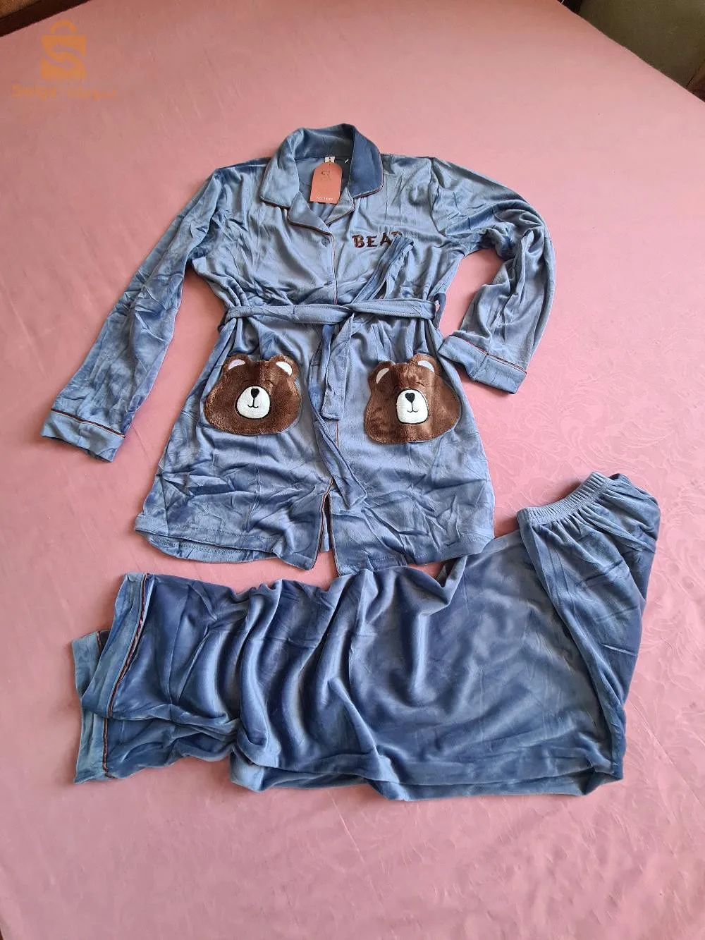 بيجامات👘👘 ناعمة بمختلف الانواع و الألوان و الاسعار اكتشفوا المزيد معنا  التوصيل🚚🚛 متوفر لجميع الولايات( مكاتب الياليدين او لباب المنزل🏠🏠 ) سارعوا في الطلب الآن