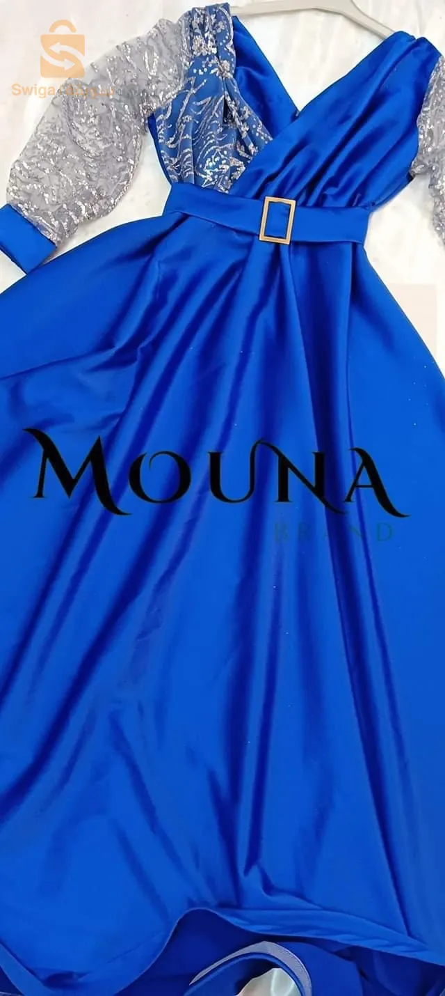 بيع الملابس بالجملة والتجزئة