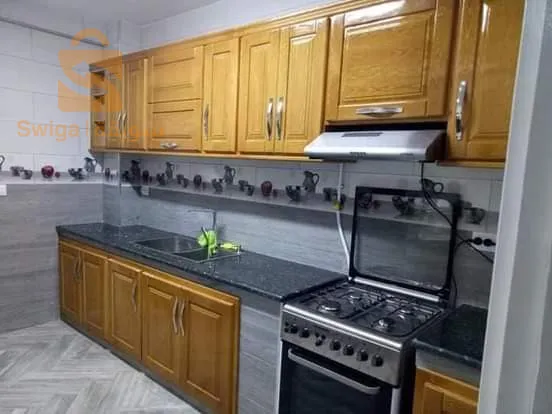 أبواب خشب على حسب طلب ومابل دي كوزين حسب طلب رقم الهاتف 0551283637

السلام عليكم على حسب القياس
 اخي
انا من الكاليتوس الجزائر العاصمة