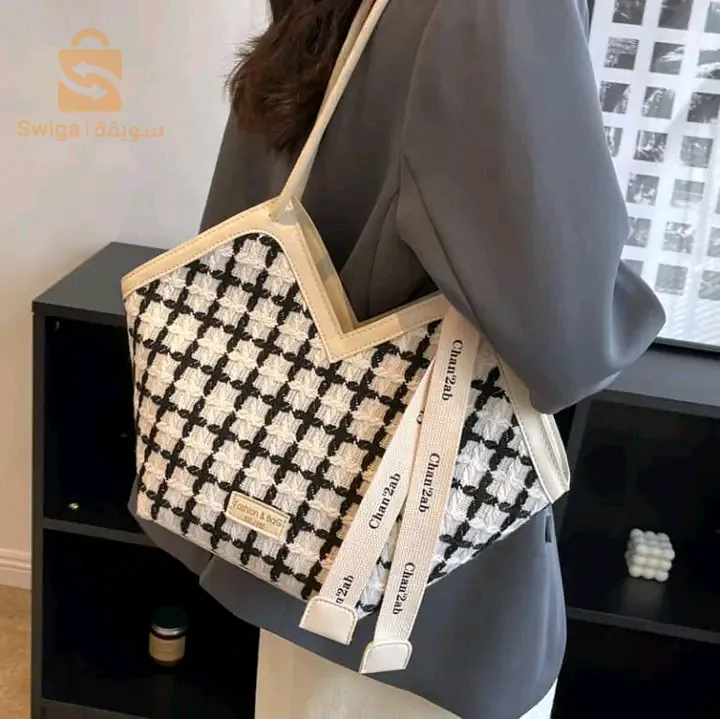 حقيبة يد عصرية أنيقة