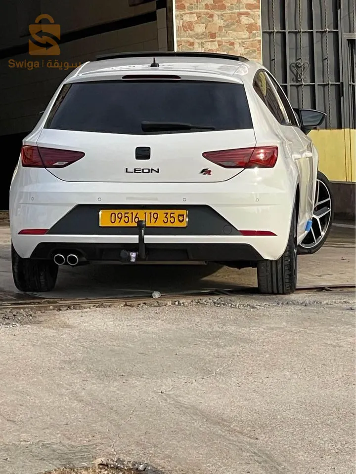 Leon FR 2019  machia 177000  sbigha capo w parchok 3la bara num 0770616740