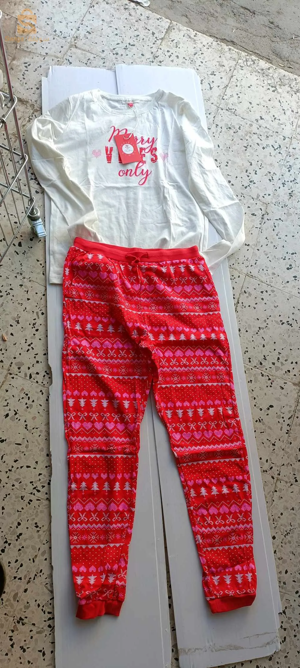 بيجامة روعة تلبس من 5 حتى ل 15 سنة فيها الوان واشكال