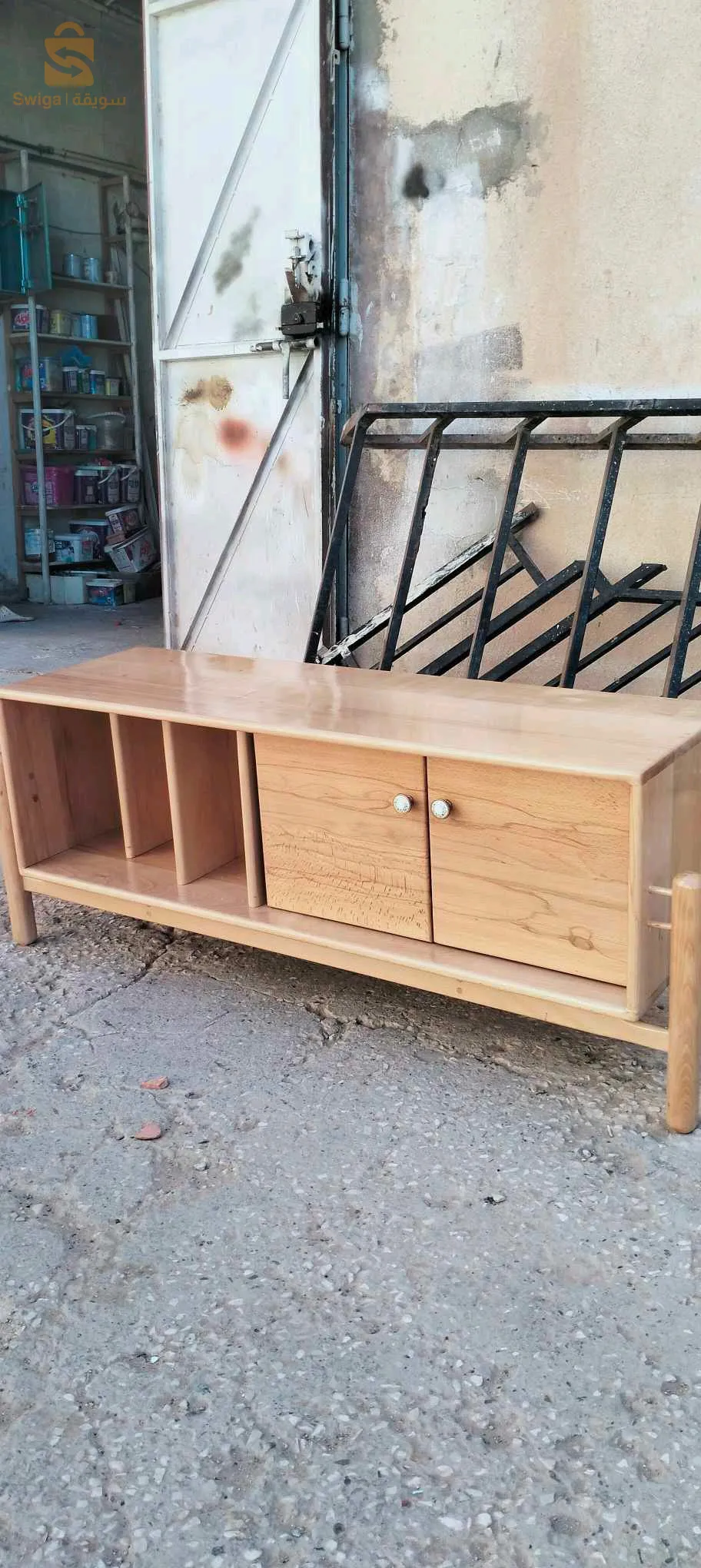 اثاث تلفزيون