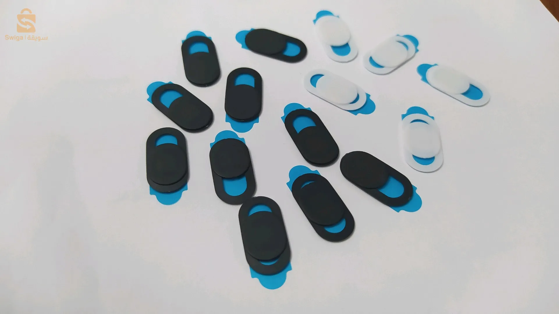 غطاء كاميرا الويب، Couverture de webcam ، غطاء كاميرا بلاستيكي لجهاز iPad  اللوحي ، كمبيوتر محمول ،  ب 350دج ... 2 ب 500دج  promotion