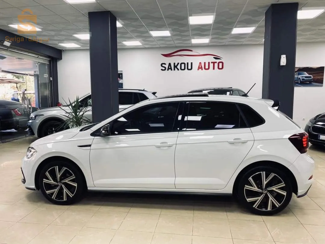 volksawgen polo R LINE 2022
