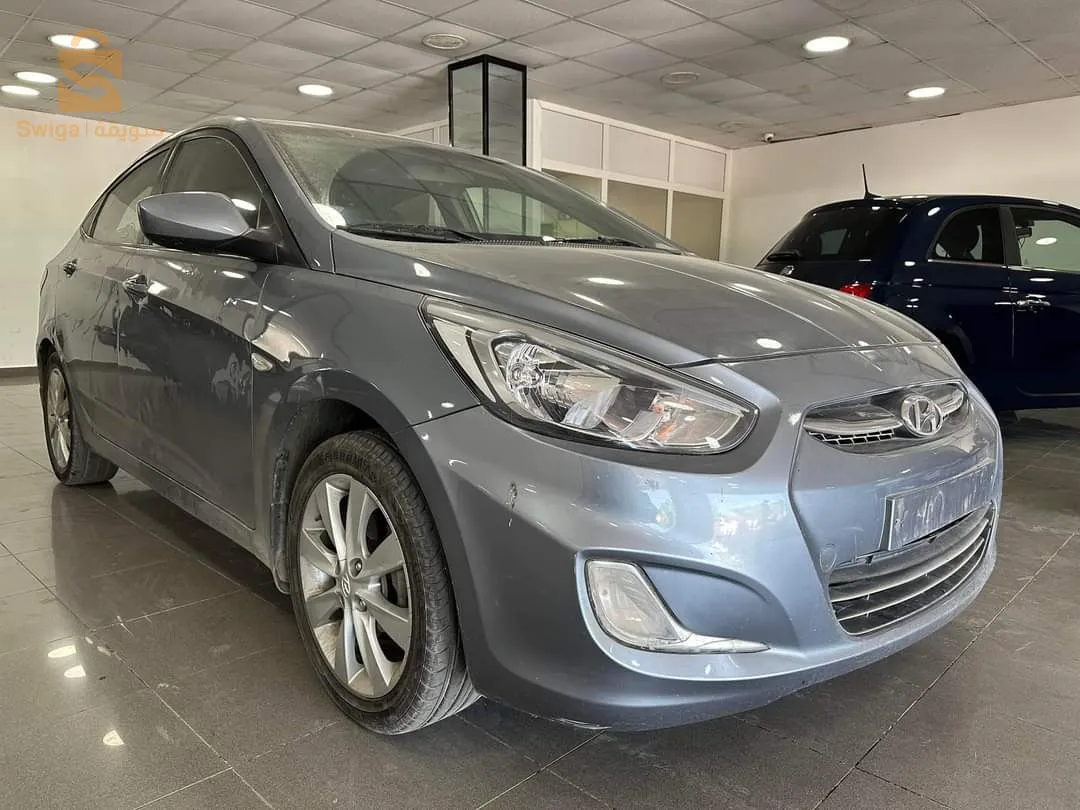 Hyundai accent