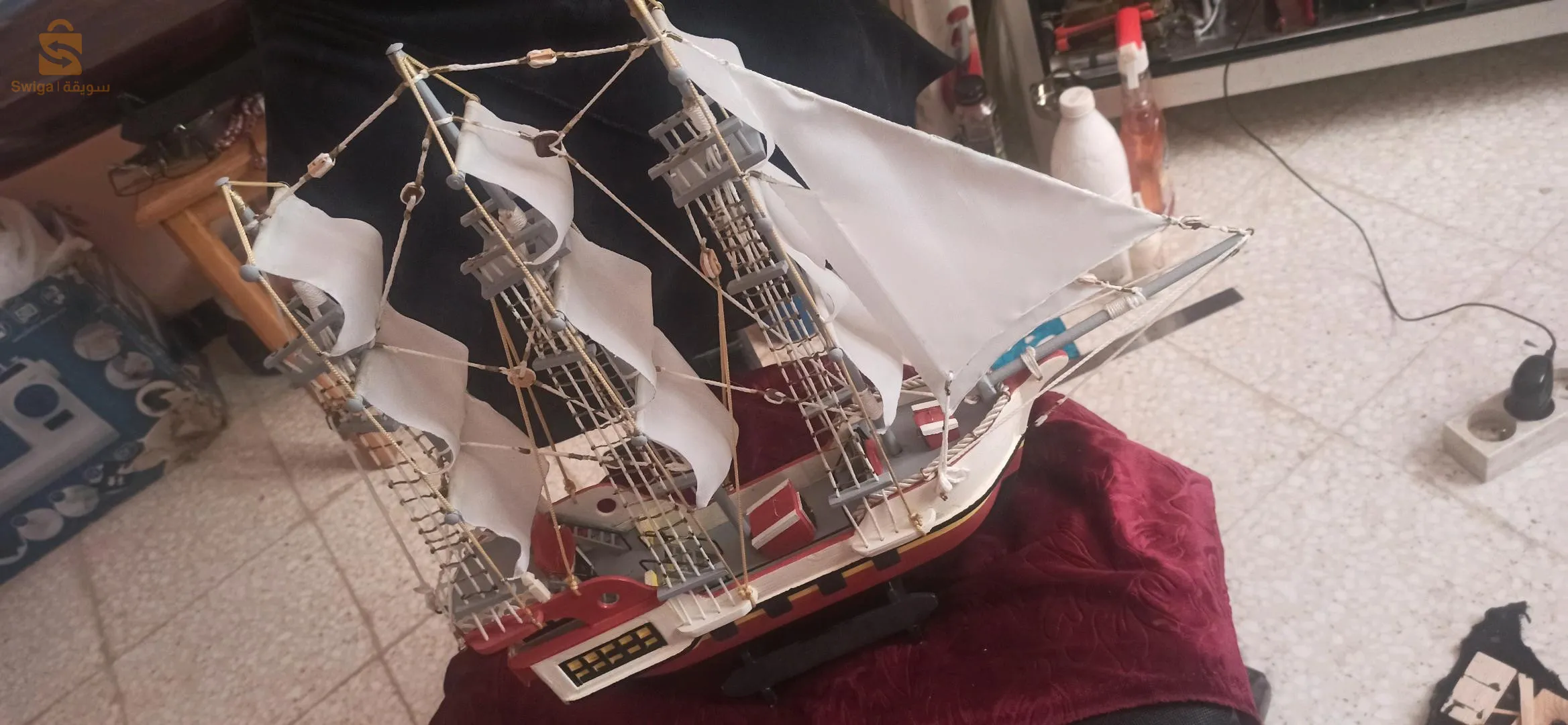 Bateau artisanal en Bois petit modèle