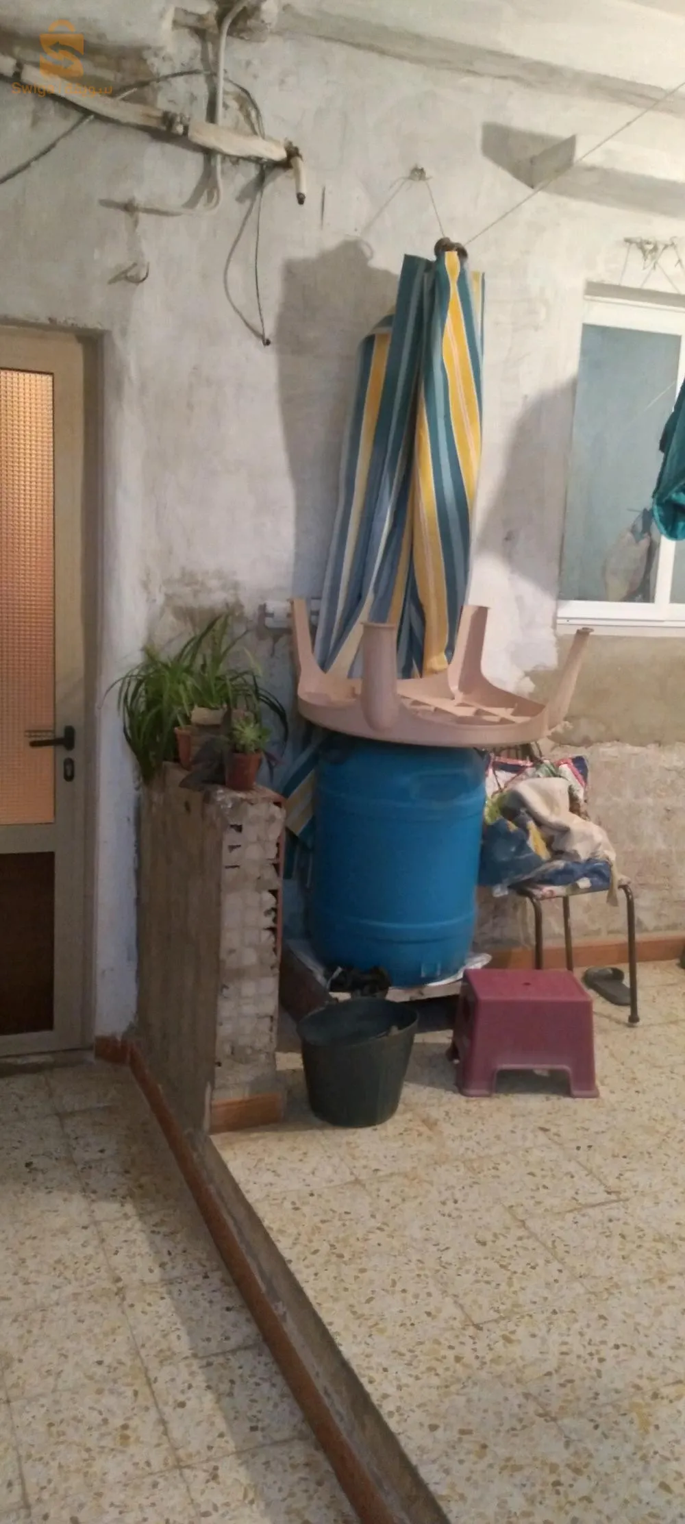 سكن للبيع .