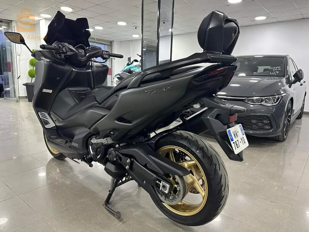 Yamaha tmax