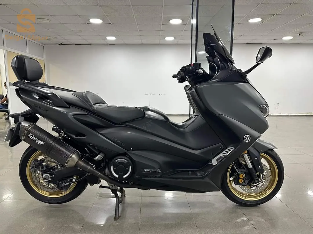 Yamaha tmax