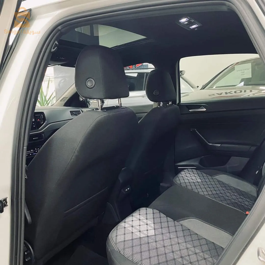 volksawgen polo R LINE 2022