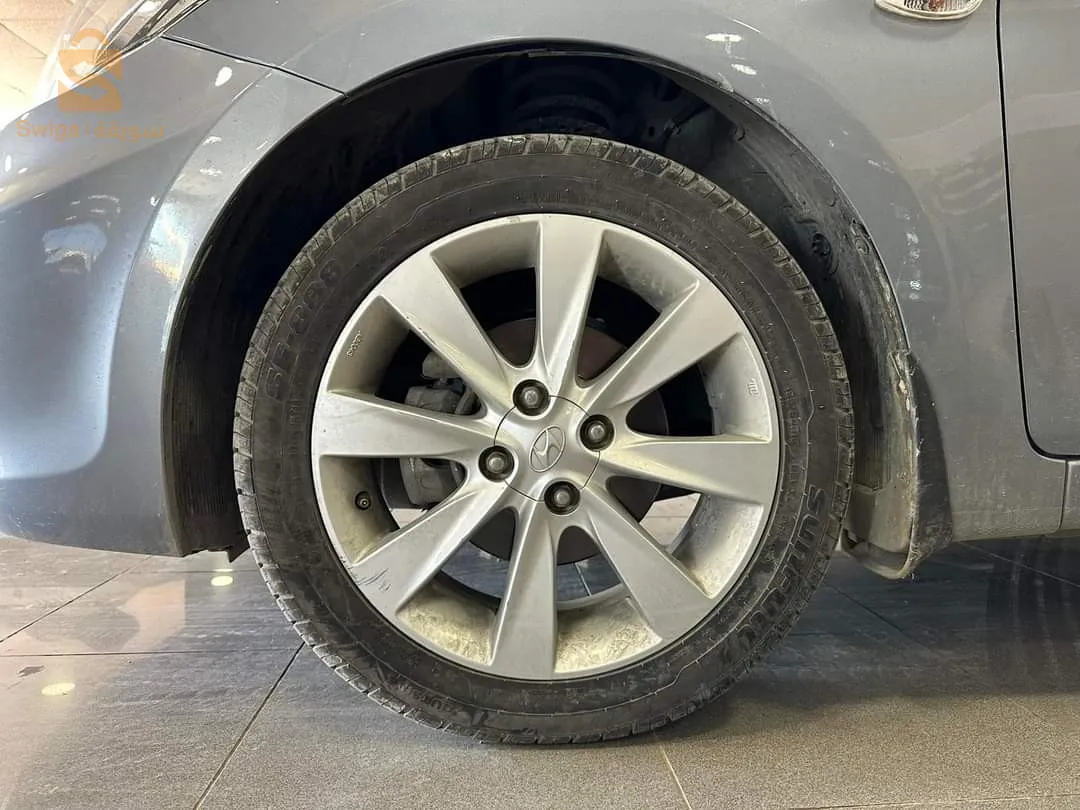 Hyundai accent
