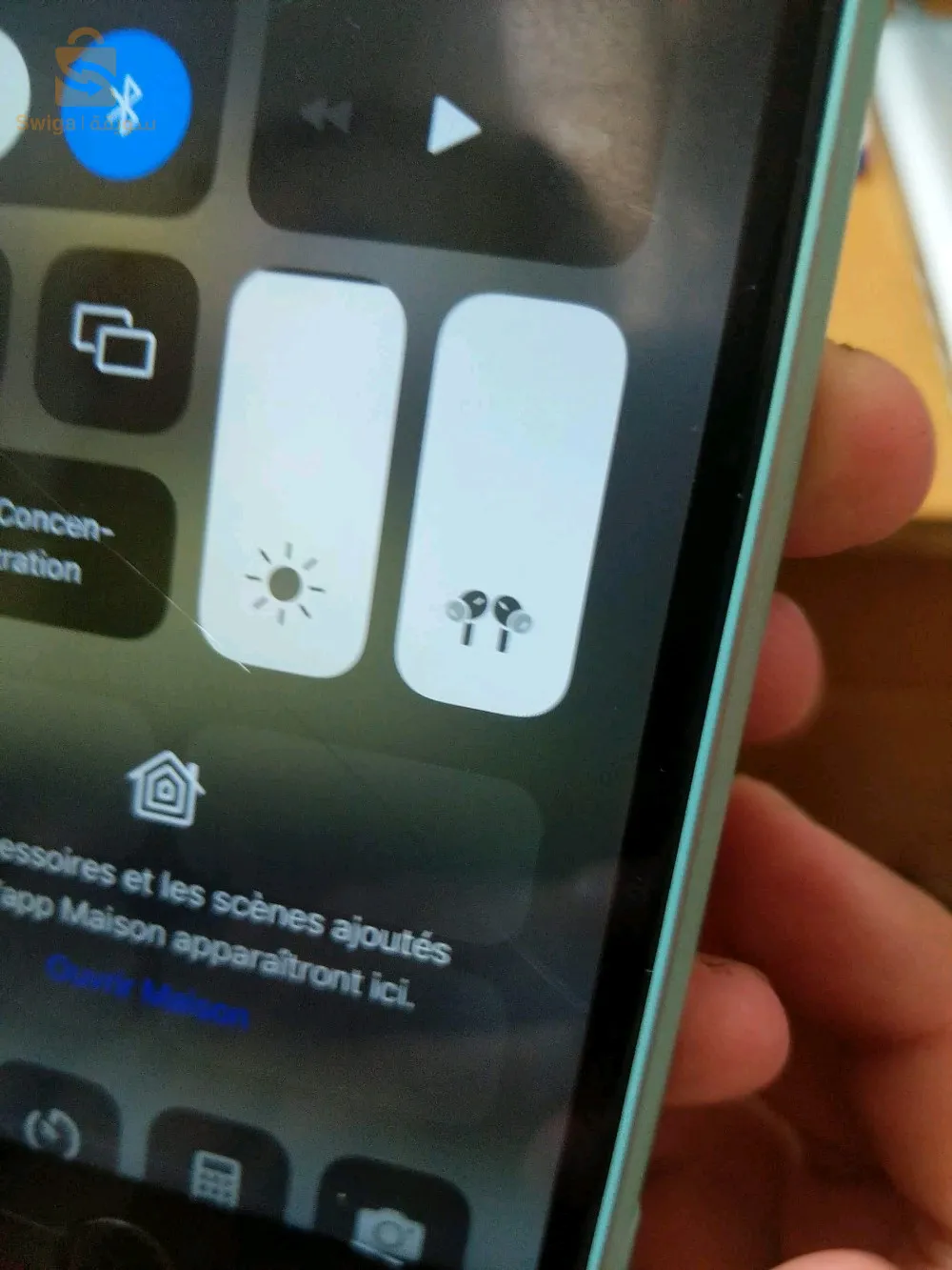 إيربودز (برو 2) و (3)