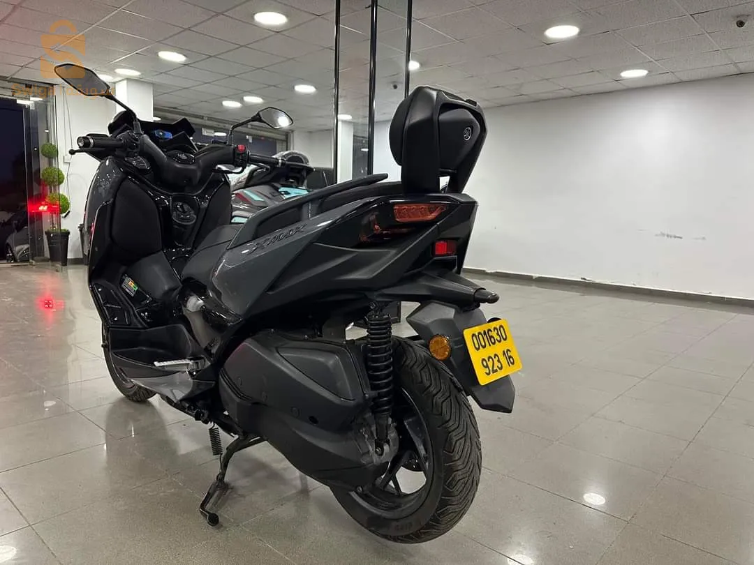 Yamaha xmax