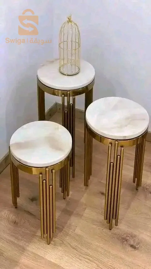 Divers types de meubles et de décoration