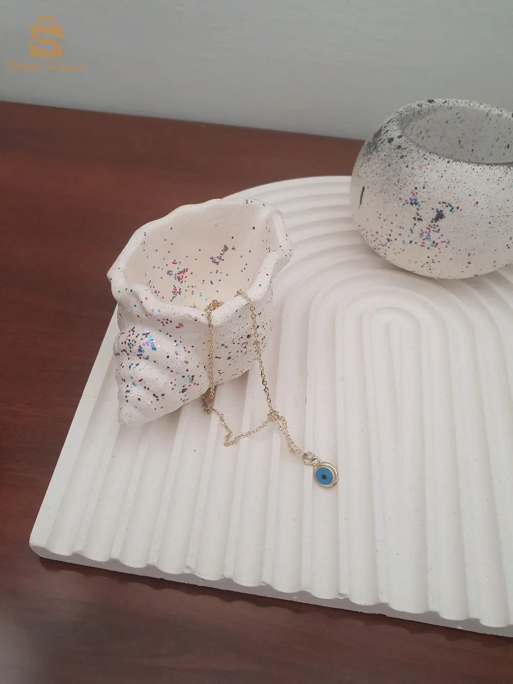 باك من طبق كبير كوكياج مبخرة بلاطو علي شكل قلب