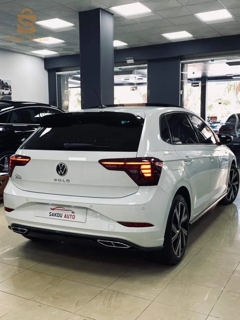 volksawgen polo R LINE 2022