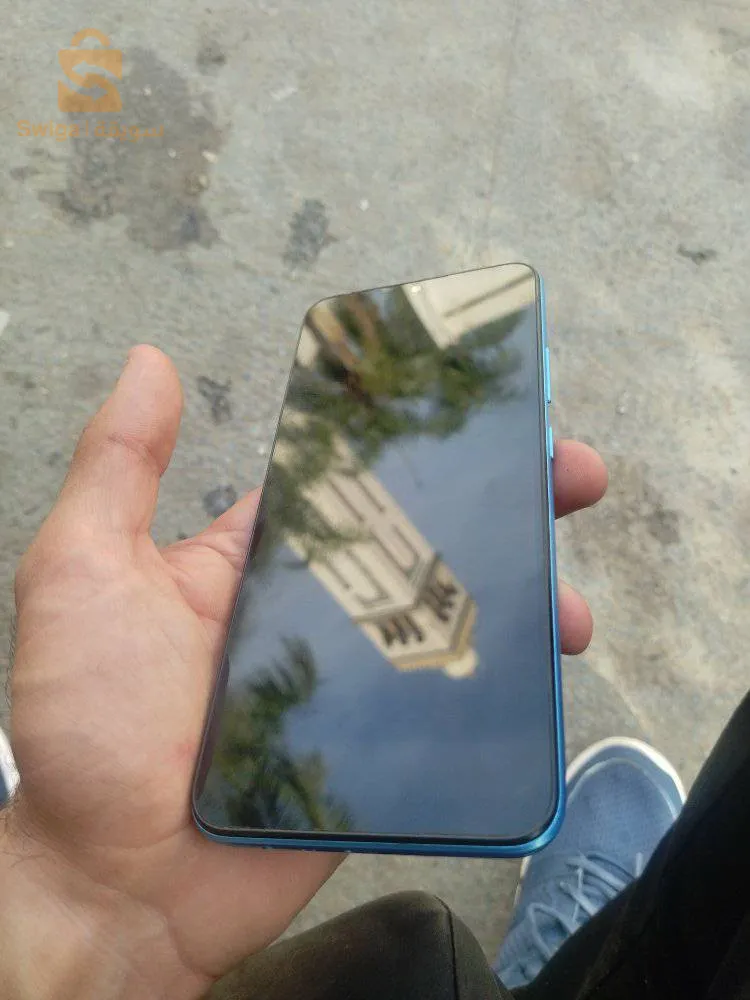 هاتف ريلميc11
تخزين 32g✅
رام 2✅
تلفون نقي الله يبارك 9/10