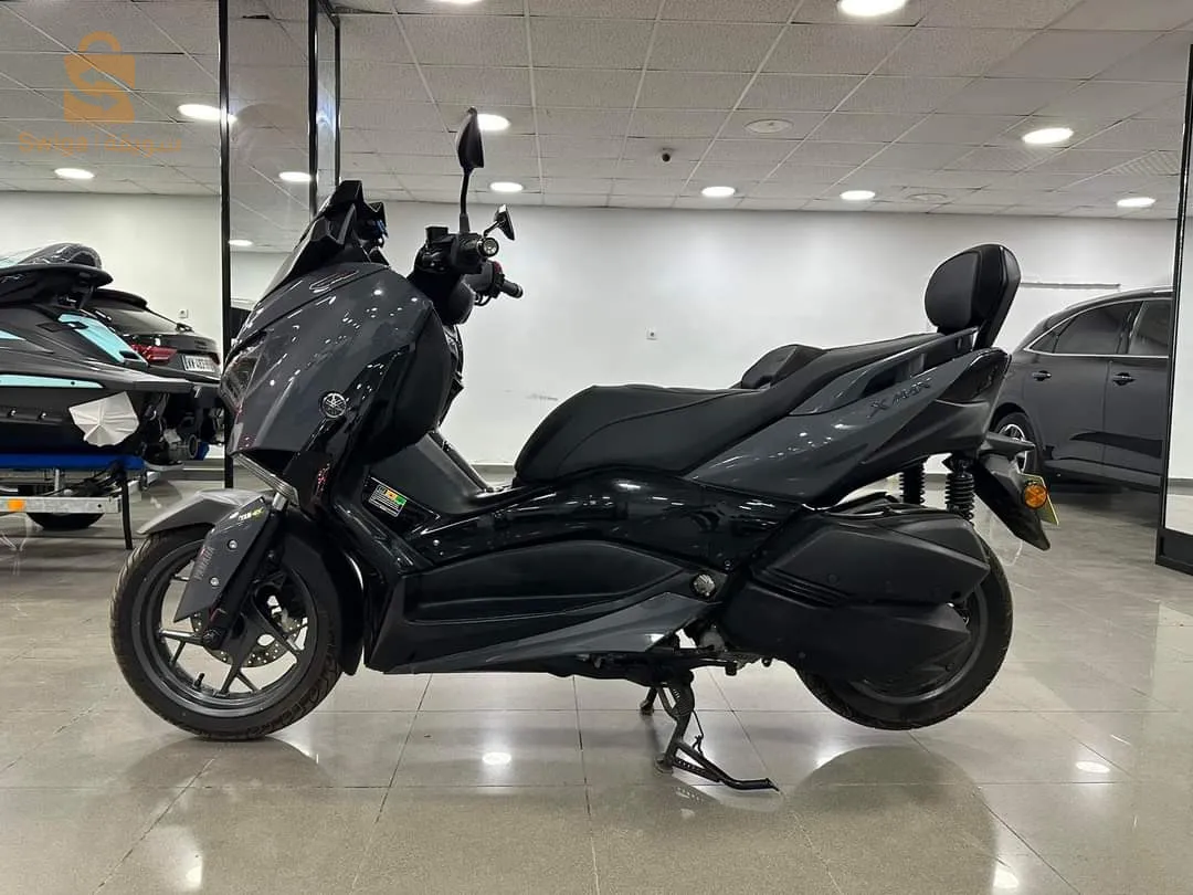 Yamaha xmax