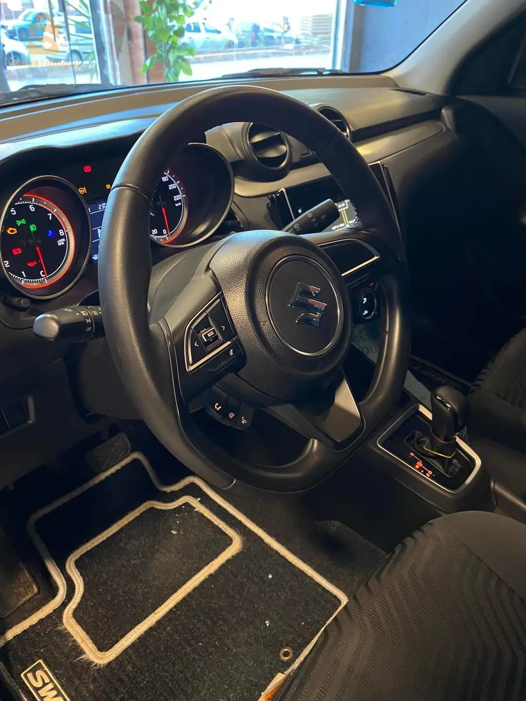 SUZUKI SWIFT 2023