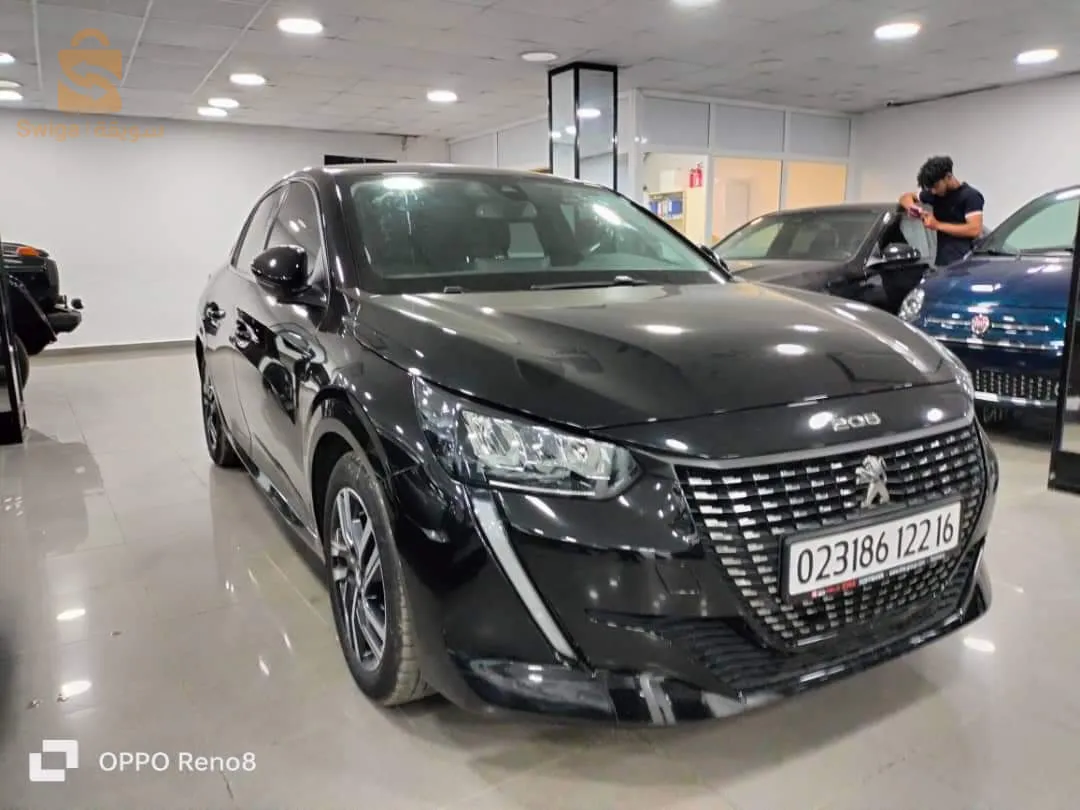 Peugeot 208
