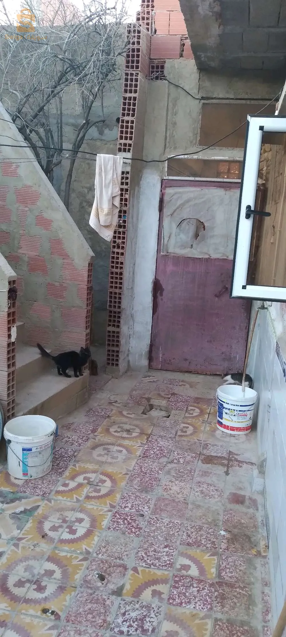 سكن للبيع .