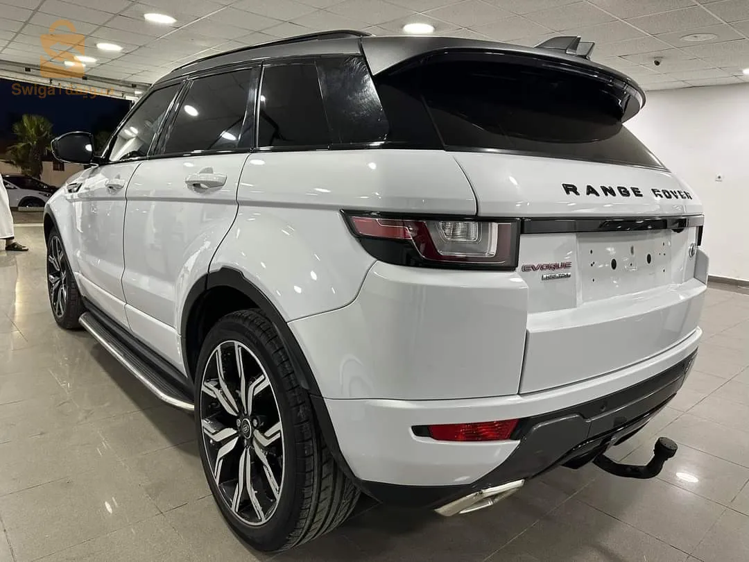 Range Rover évoque
