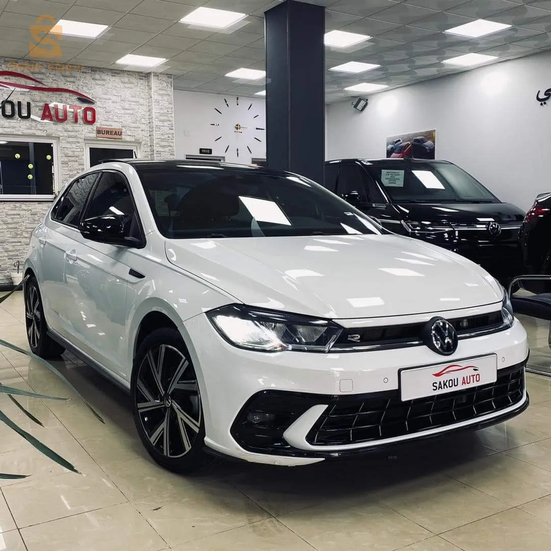 volksawgen polo R LINE 2022