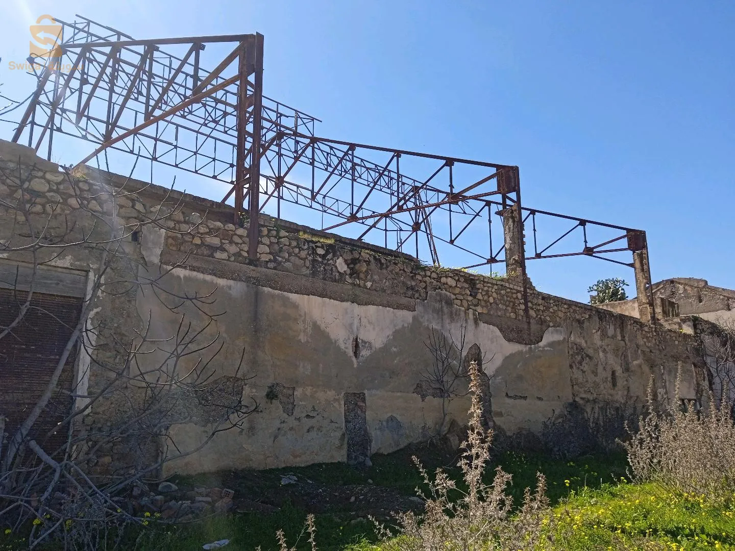 Terrain industriel à vendre dans la ville de Mozaya