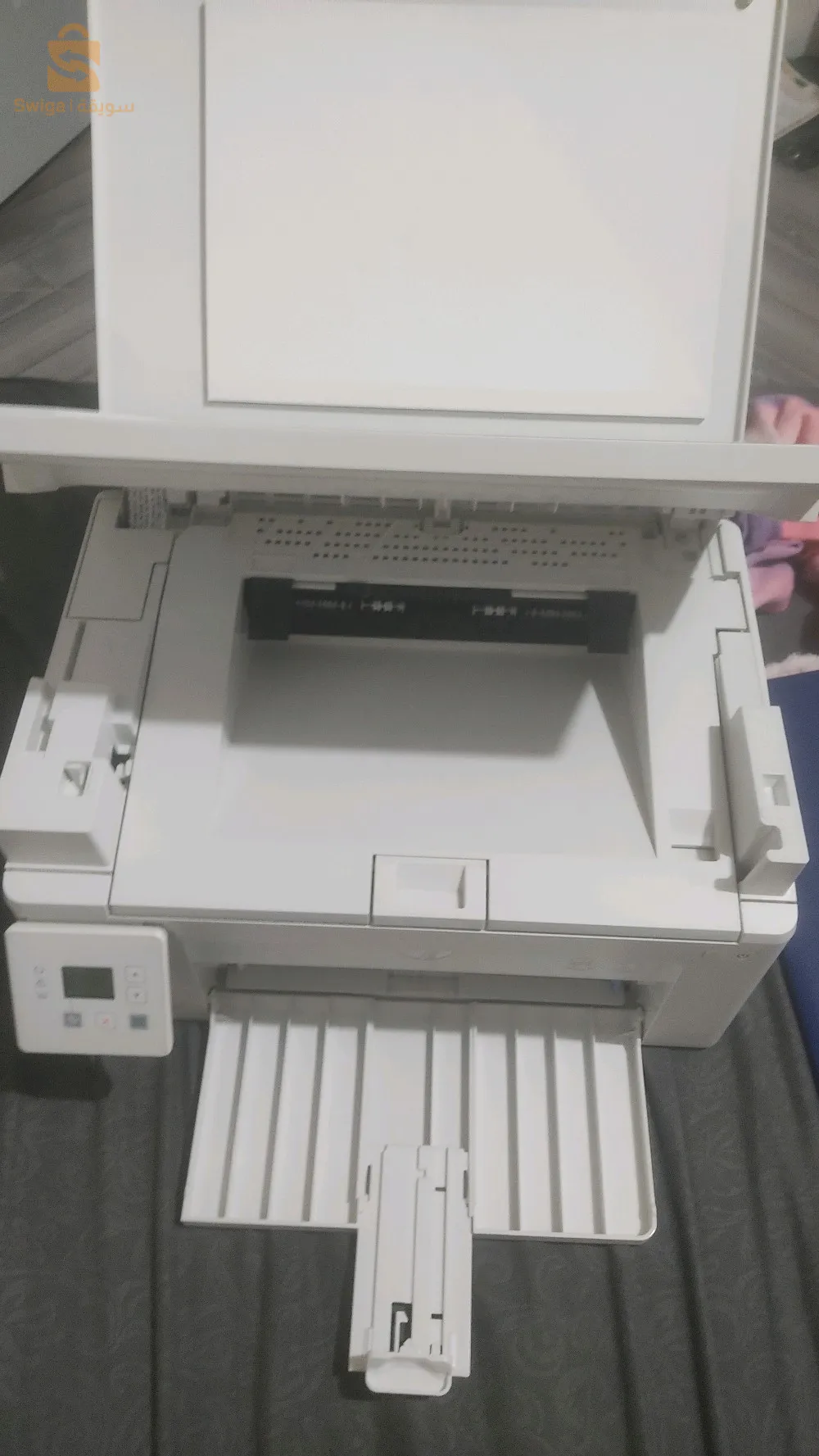 Je met en vente imprimante HP Multifonction Scanner photocopie impression noir et blanc .