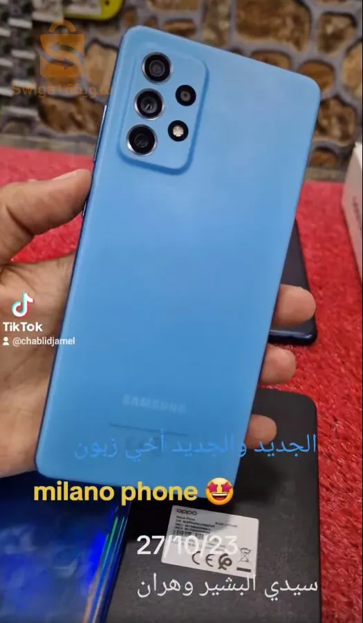 SAMSUNG A72