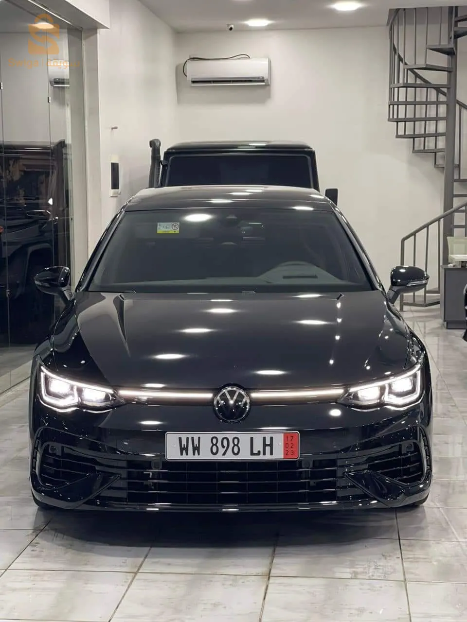 GOLF 8 (R) PERFORMANCE BLACK