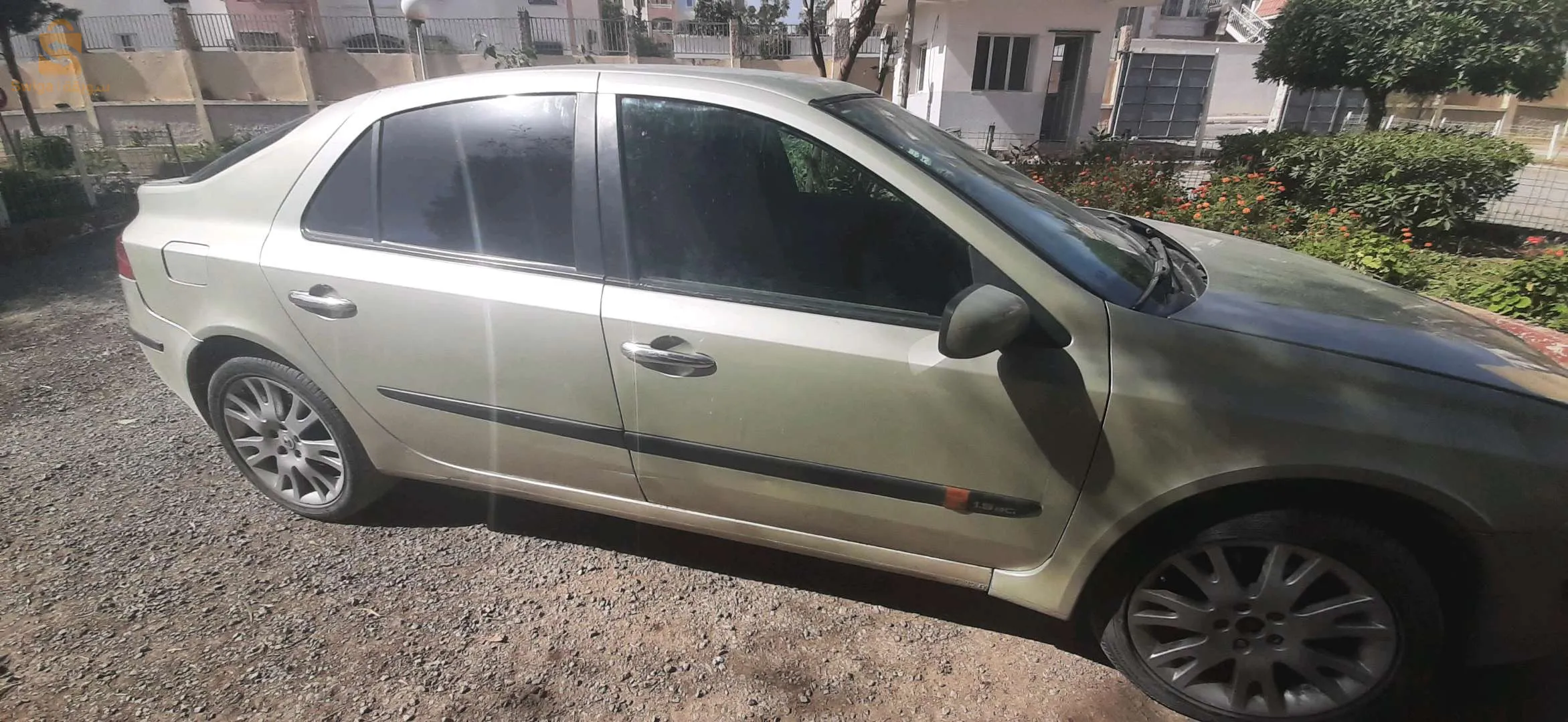 سيارة ما شاء الله 
ملبسة 
روح وين تحب بيها 
0676448453_0668660879