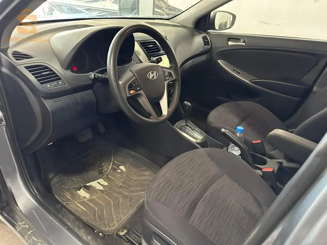 Hyundai accent
