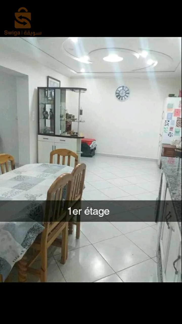 بيع فيلا في وهران في بالقرب من كلينيك الحكمة