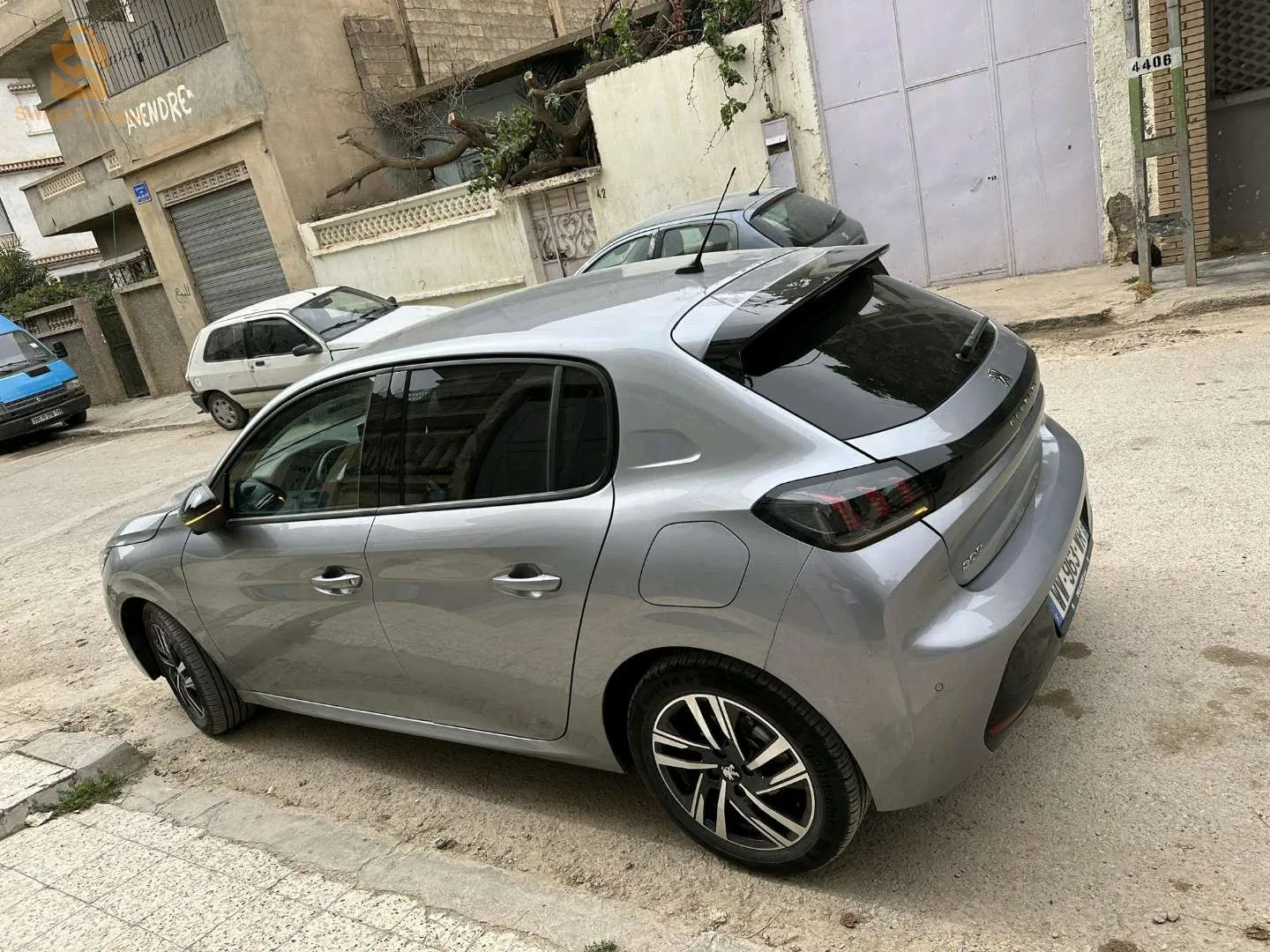 للبيع