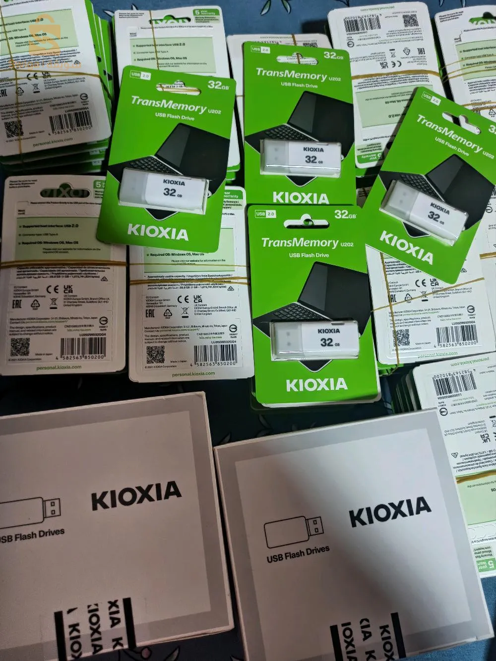 فلاش ديسك متوفر بكميات محدودة