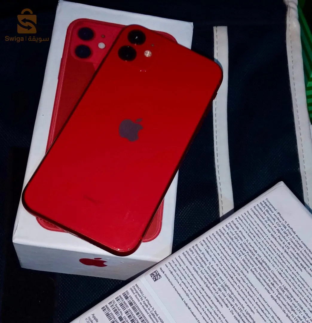 🔴iphone 11 , 64 GB , Rouge , Batterie 88%  + la boîte + chargeur + 1 coque de protection magsafe , 1 coque de protection LAKERS