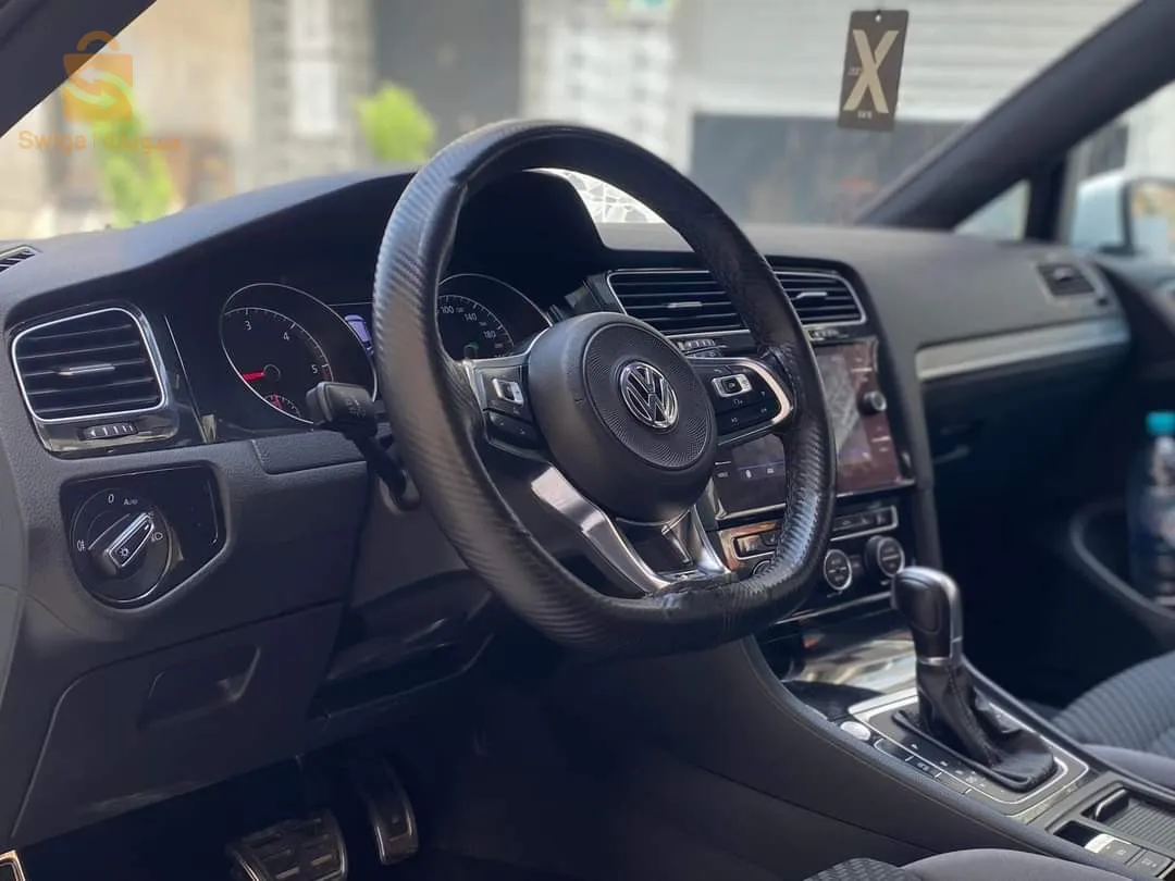 VW GOLF R-Lin