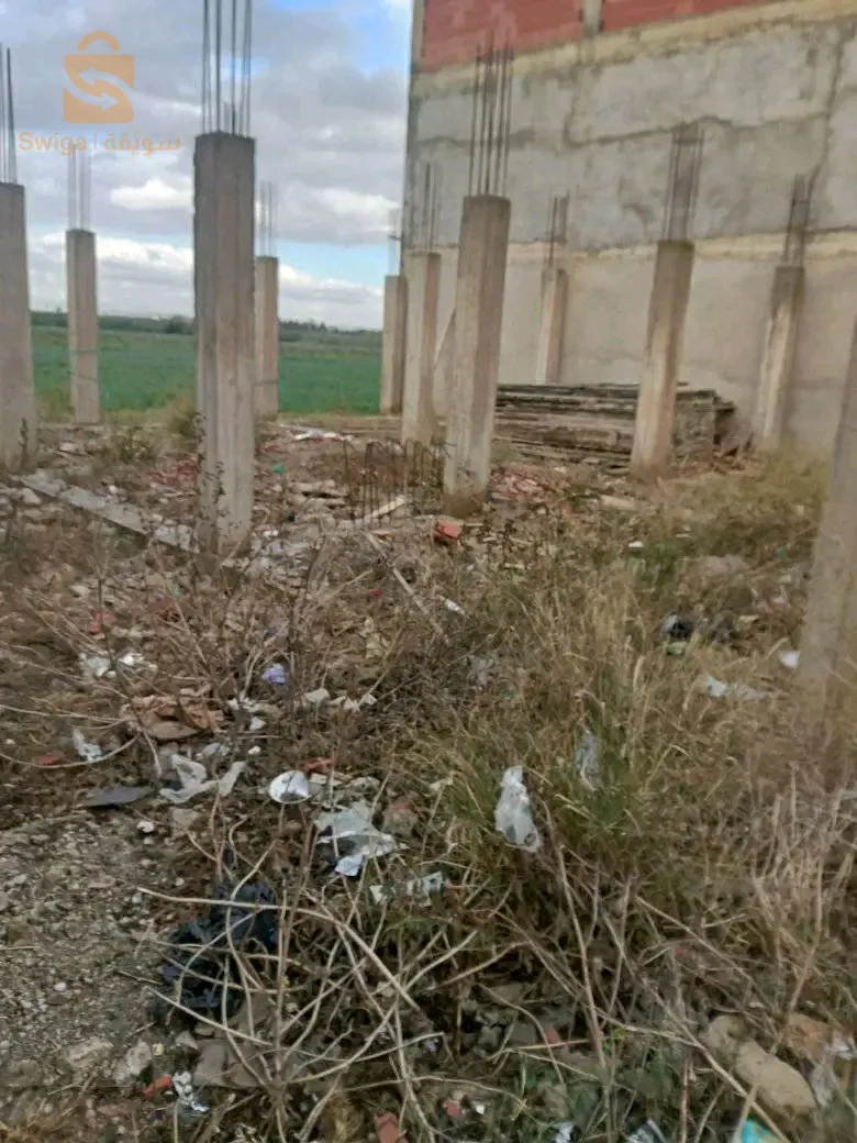 أرض للبيع في مفتاح ولاية البليدة جاية في سوكرية فيها193متر غاز كهرباء ماء ناس ساكنين 
ساومو 300 ومشي بعيدة 
رقم 0796757802
0561443630