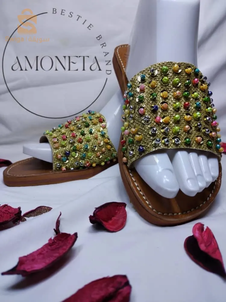 أحذية مغربية.