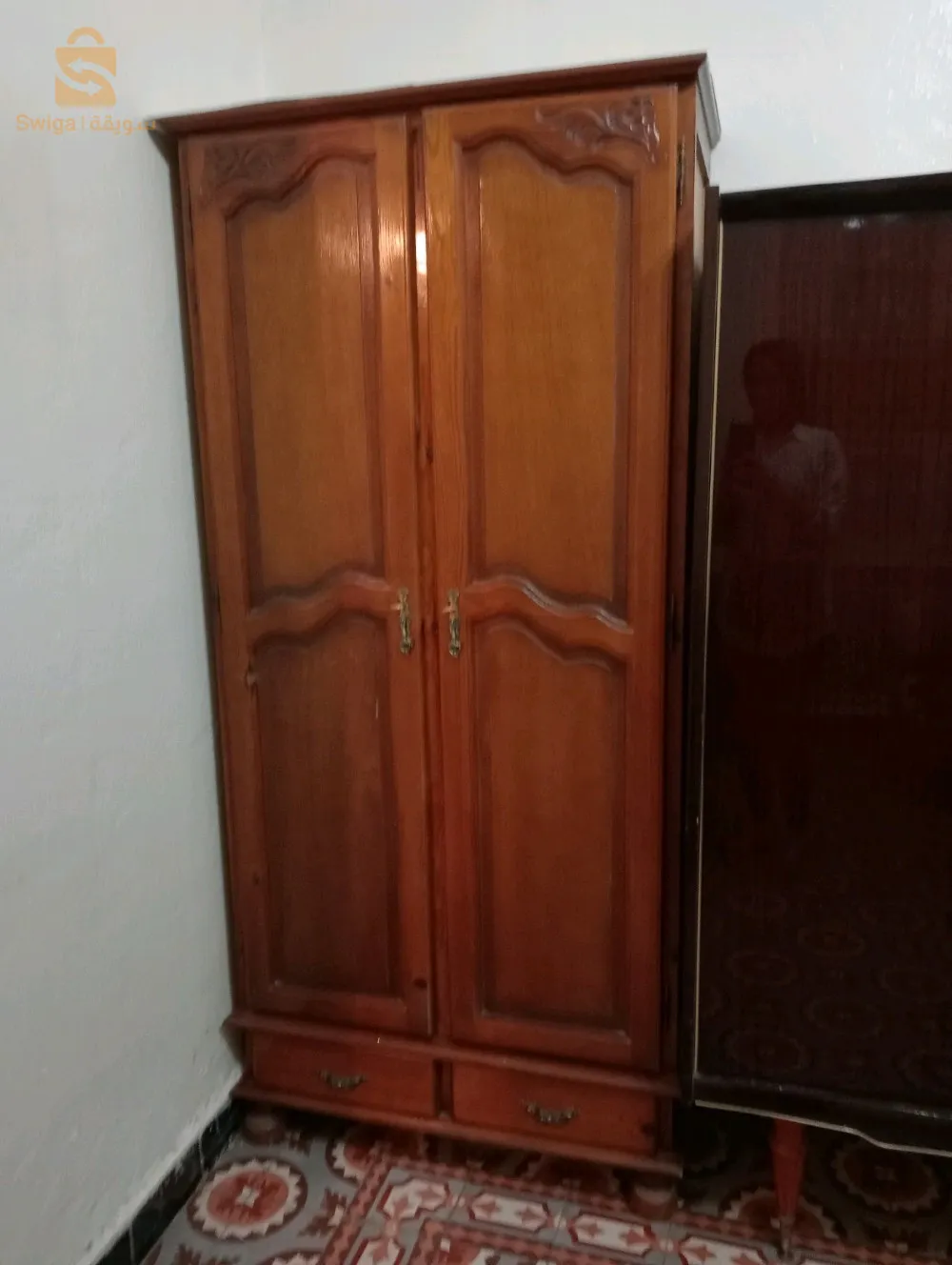 اثاث مستعملة في حالة جيدة