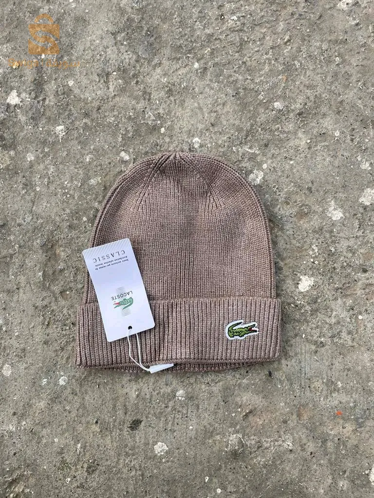 bonnet Lacoste et nike
Trés Bonne qualité
Livraison disponible