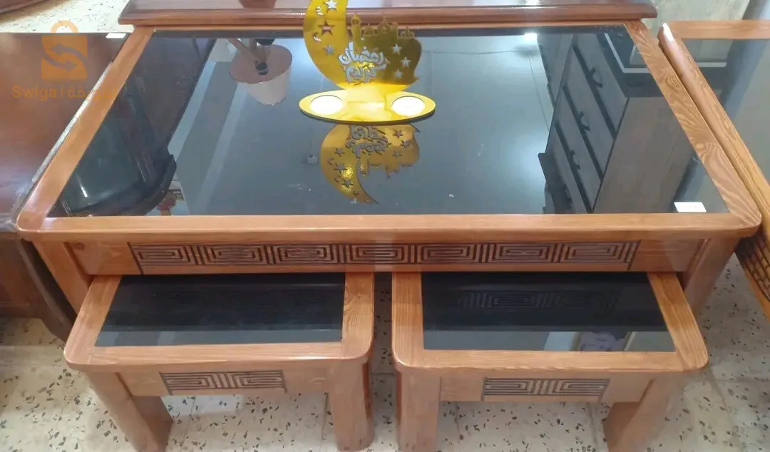 طاولة