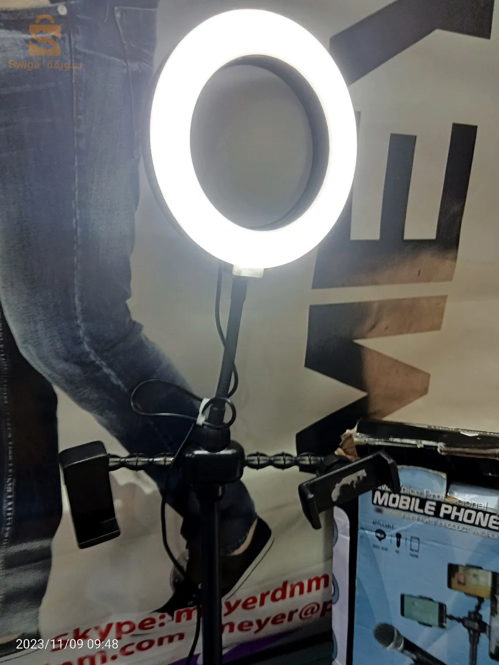 حامل هاتف مزود بإضاءة led